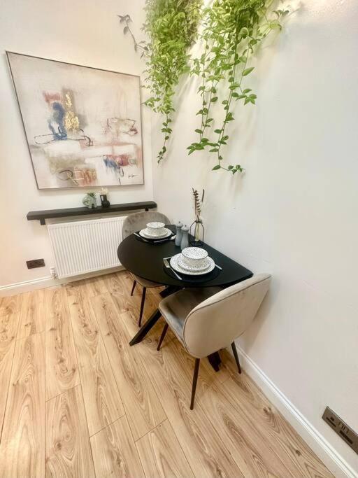 Cosy Stylish Studio Apartment Троубридж Экстерьер фото